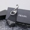 프라다 사피아노 삼각로고 키링 블랙